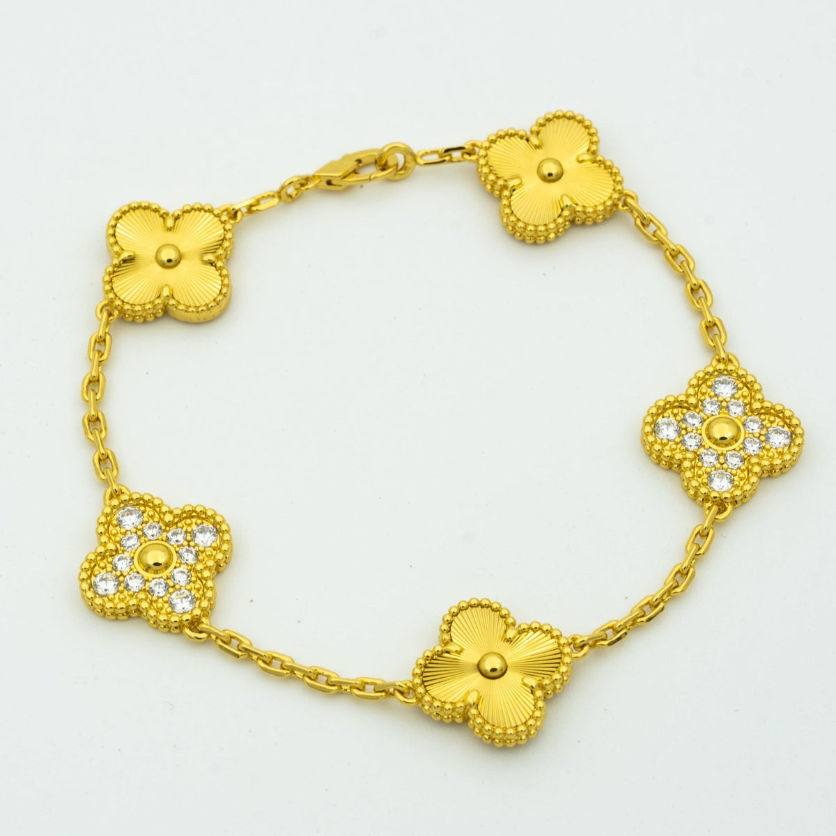 [⭐Mirelle] CLOVER 5 MOTIF LASER BRACELET COLLECTION