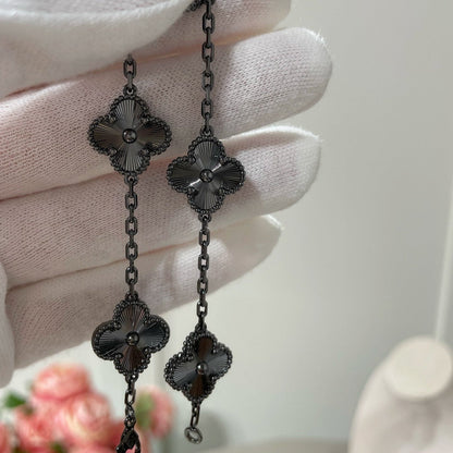 [⭐Mirelle]CLOVER 5 MOTIF BLACK BRACELET