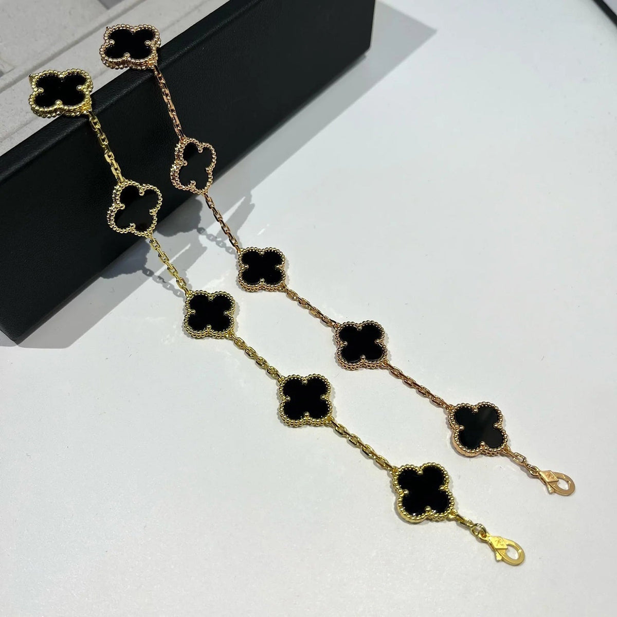 [⭐Mirelle] CLOVER 5 MOTIF ONYXS BRACELET COLLECTION