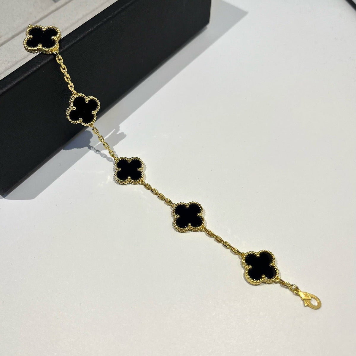 [⭐Mirelle] CLOVER 5 MOTIF ONYXS BRACELET COLLECTION