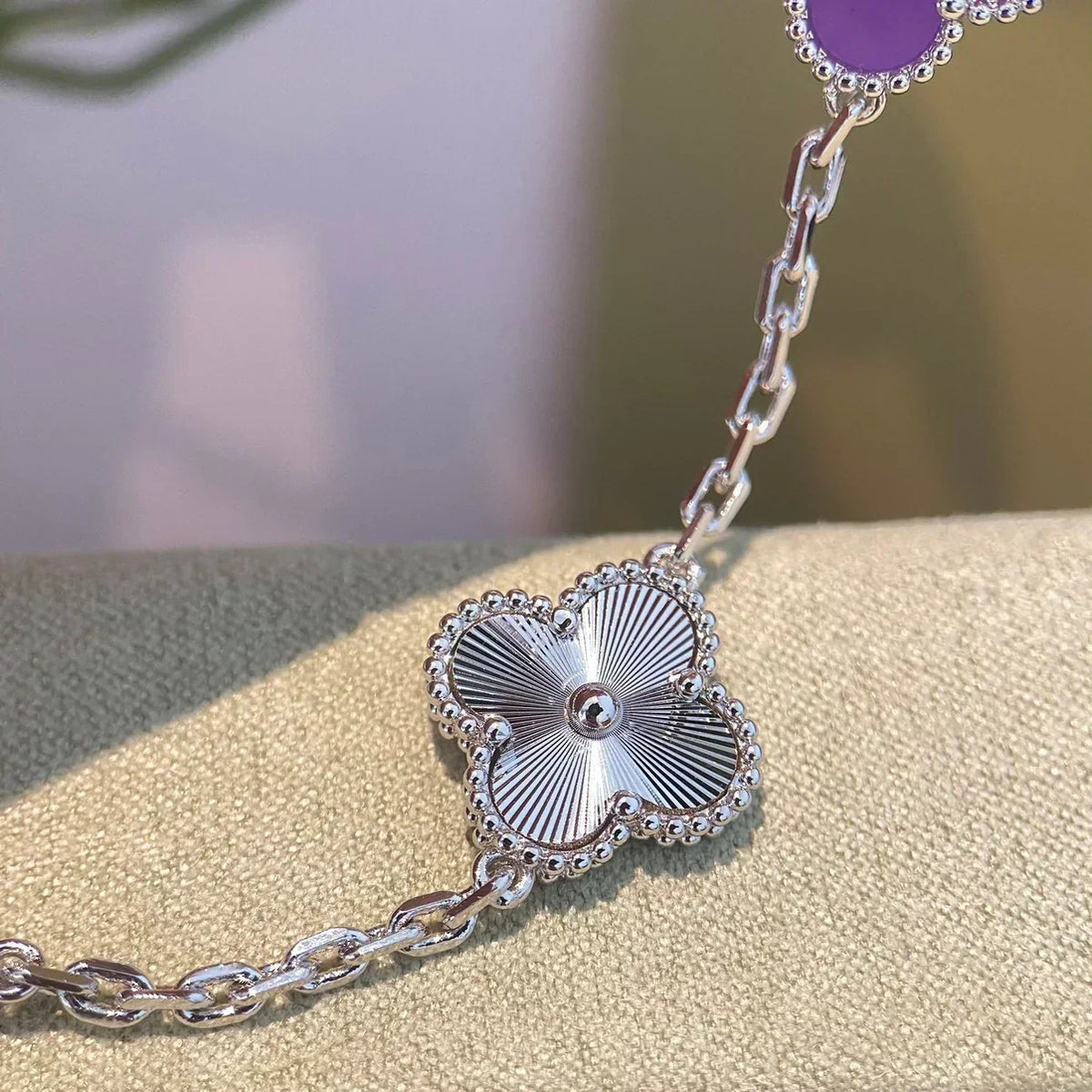 [⭐Mirelle] CLOVER 5 MOTIF VIOLET BRACELET COLLECTION
