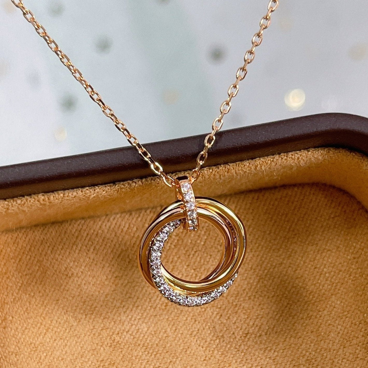 [⭐Mirelle]TRINITY NECKLACE SILVER GOLD PINK GOLD DIAMONDS