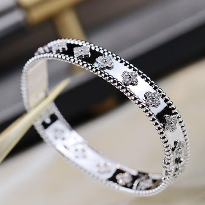 [⭐Mirelle]CLOVER BRACELET 8MM DIAMONDS