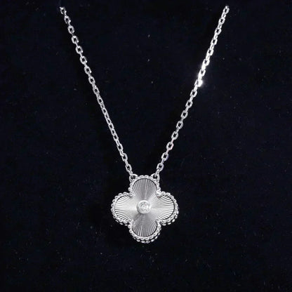 [⭐Mirelle]CLOVER  15MM DIAMOND LASER NECKLACE SILVER