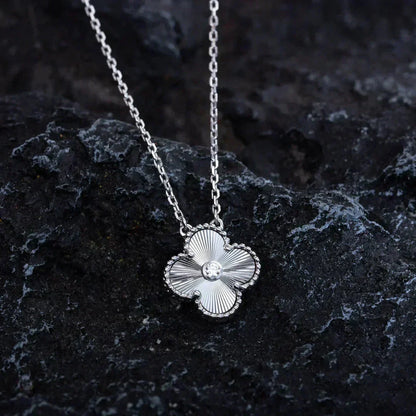 [⭐Mirelle]CLOVER  15MM DIAMOND LASER NECKLACE SILVER