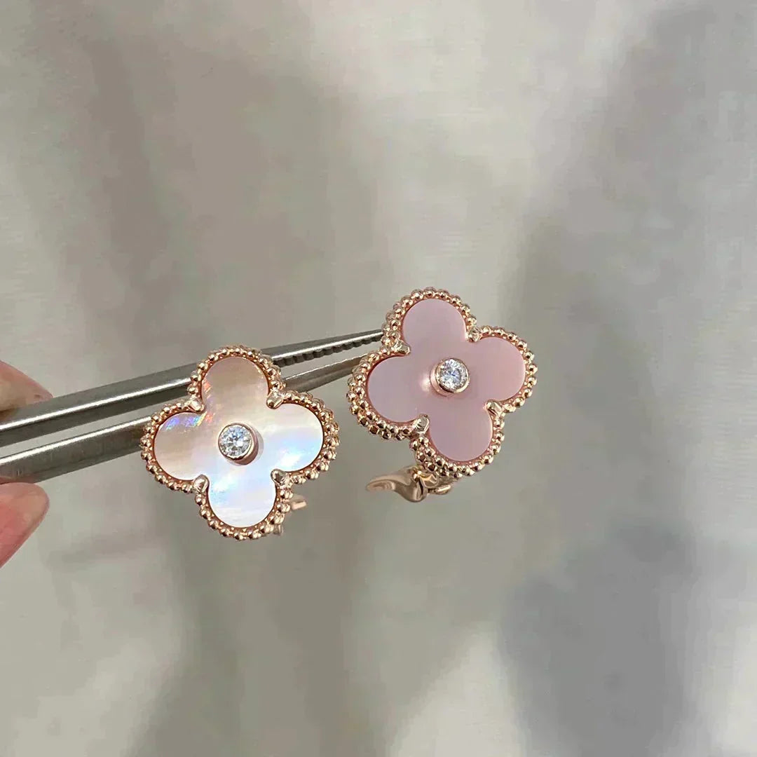[⭐Mirelle]CLOVER MEDIUM 1 MOTIFS  PINK MOP DIAMOND EARRINGS