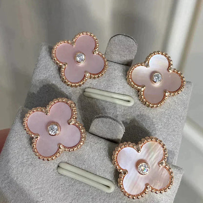 [⭐Mirelle]CLOVER MEDIUM 1 MOTIFS  PINK MOP DIAMOND EARRINGS