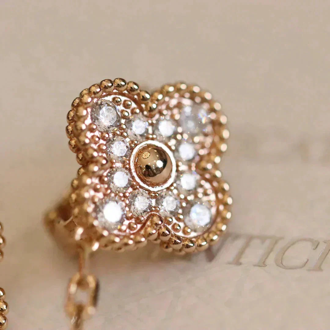 [⭐Mirelle]CLOVER MEDIUM 1 MOTIFS FUll DIAMOND EARRINGS