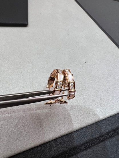[⭐Mirelle]SERPENTI MOP PINK GOLD EARRINGS