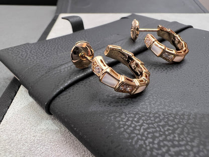 [⭐Mirelle]SERPENTI MOP PINK GOLD EARRINGS