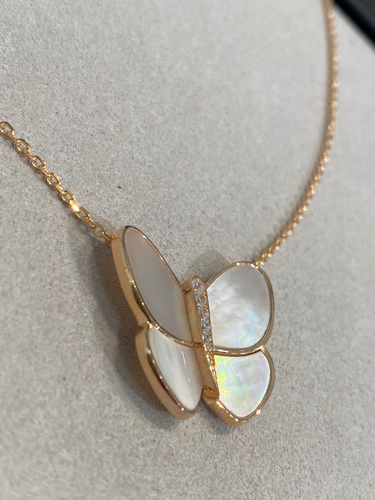 [⭐Mirelle]BUTTERFLY GOLD MOP DIAMOND NECKLACE