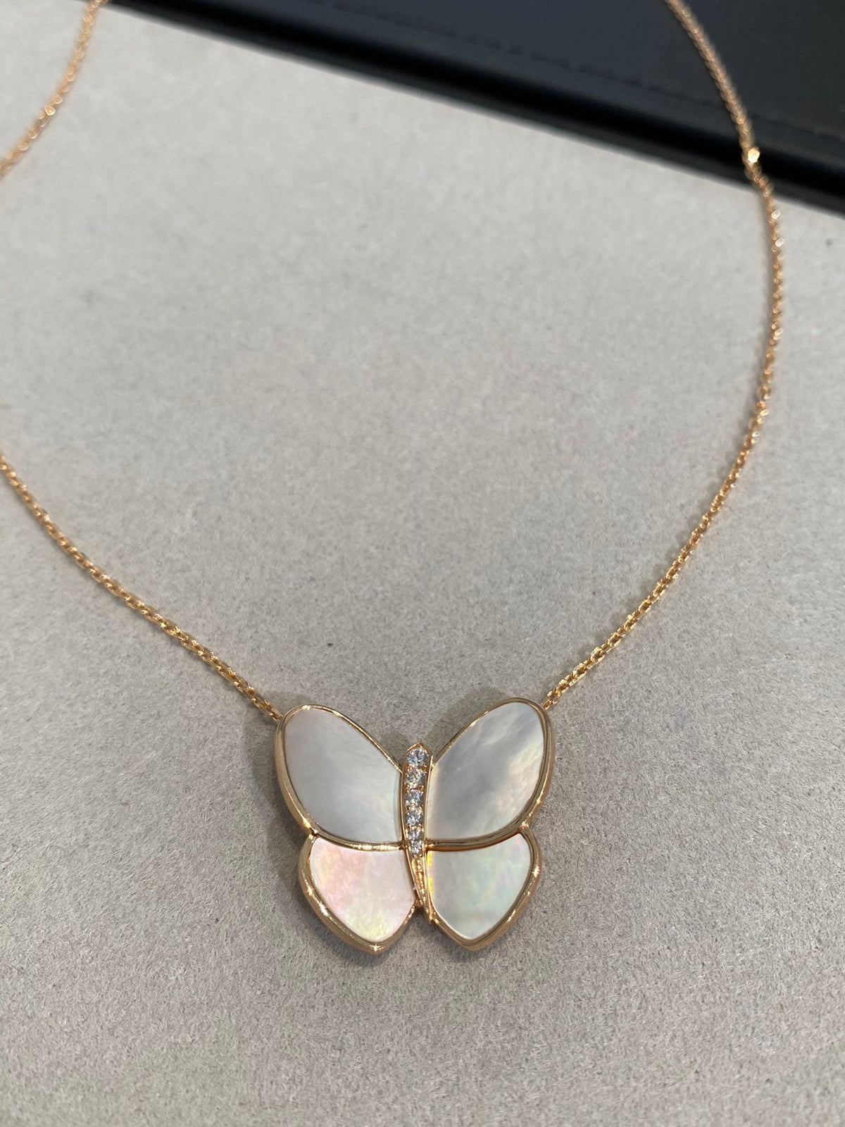 [⭐Mirelle]BUTTERFLY GOLD MOP DIAMOND NECKLACE
