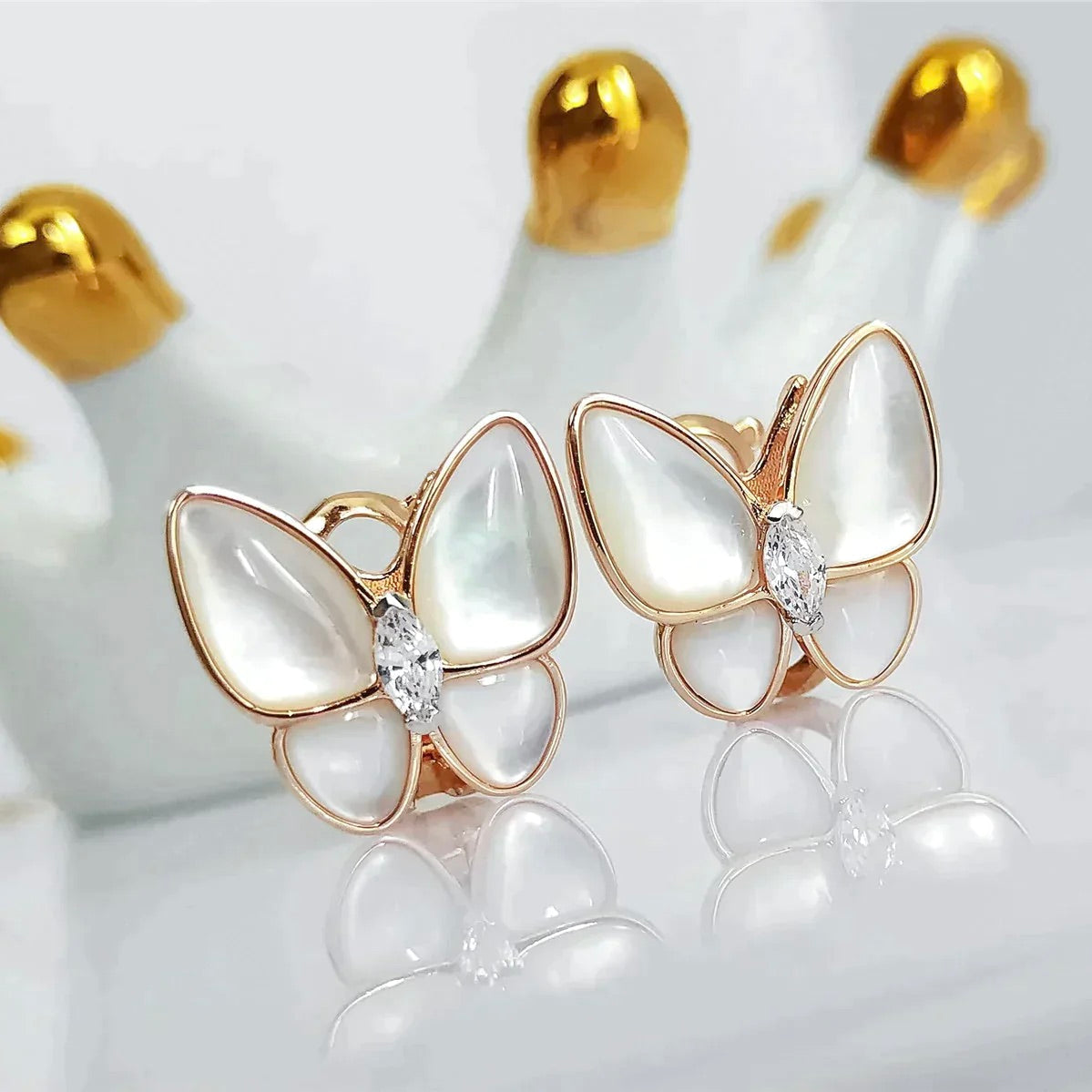 [⭐Mirelle]BUTTERFLY MOP DIAMOND EARRINGS
