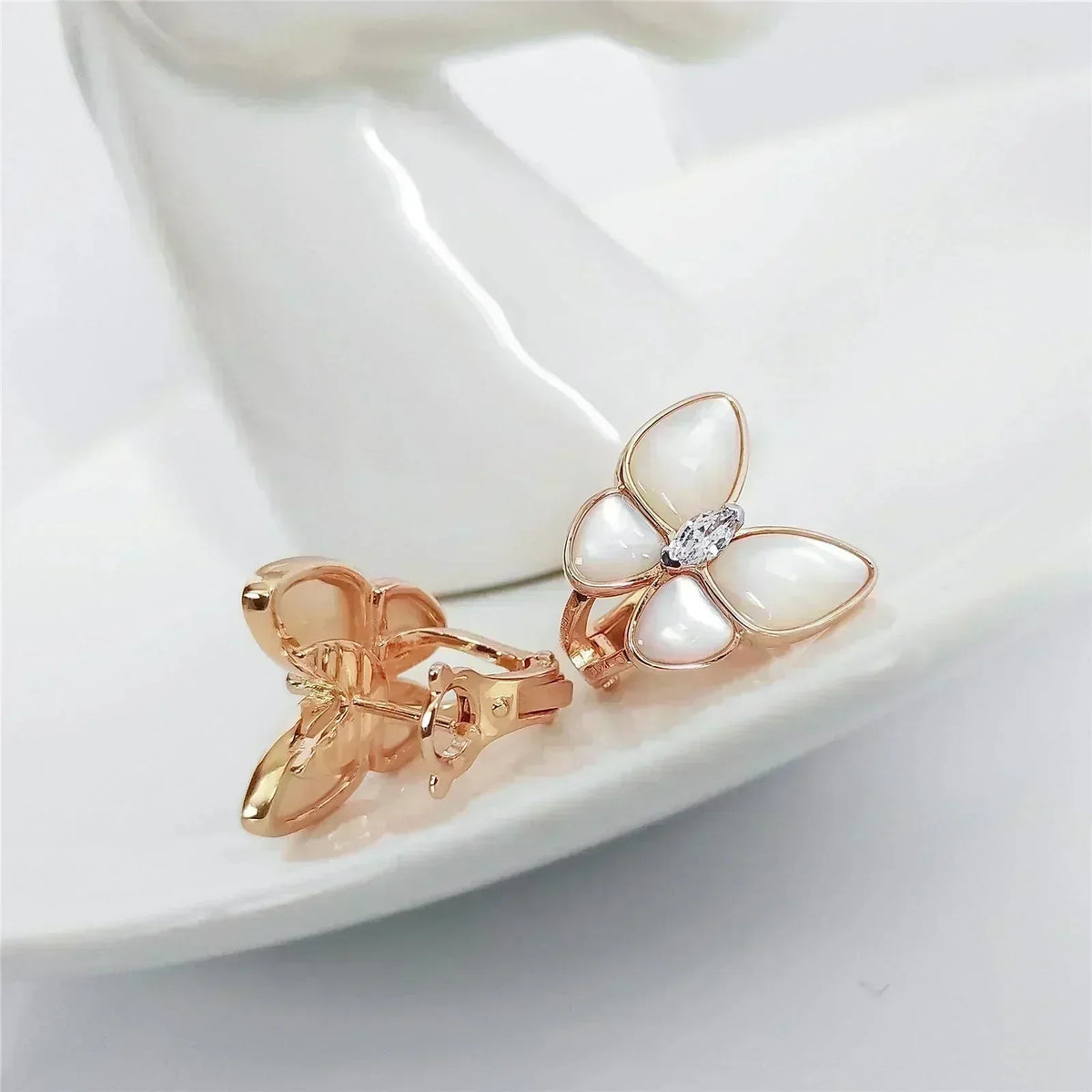 [⭐Mirelle]BUTTERFLY MOP DIAMOND EARRINGS