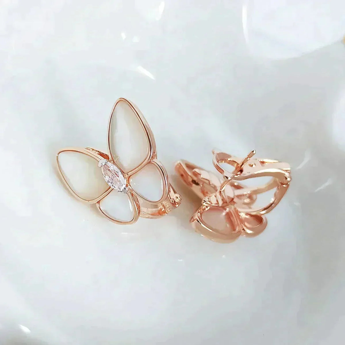 [⭐Mirelle]BUTTERFLY MOP DIAMOND EARRINGS