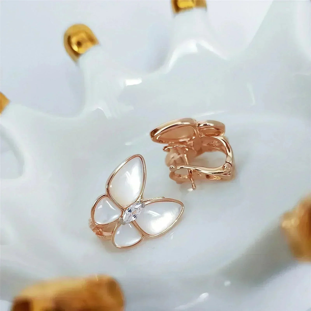 [⭐Mirelle]BUTTERFLY MOP DIAMOND EARRINGS