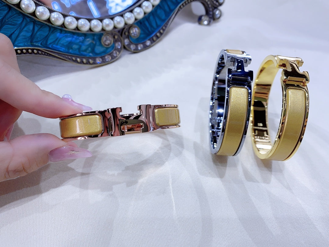 [⭐Mirelle]H CHAMPAGNE BRACELET