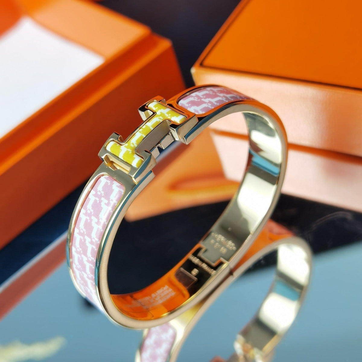 [⭐Mirelle]H HORSE BRACELET 12MM