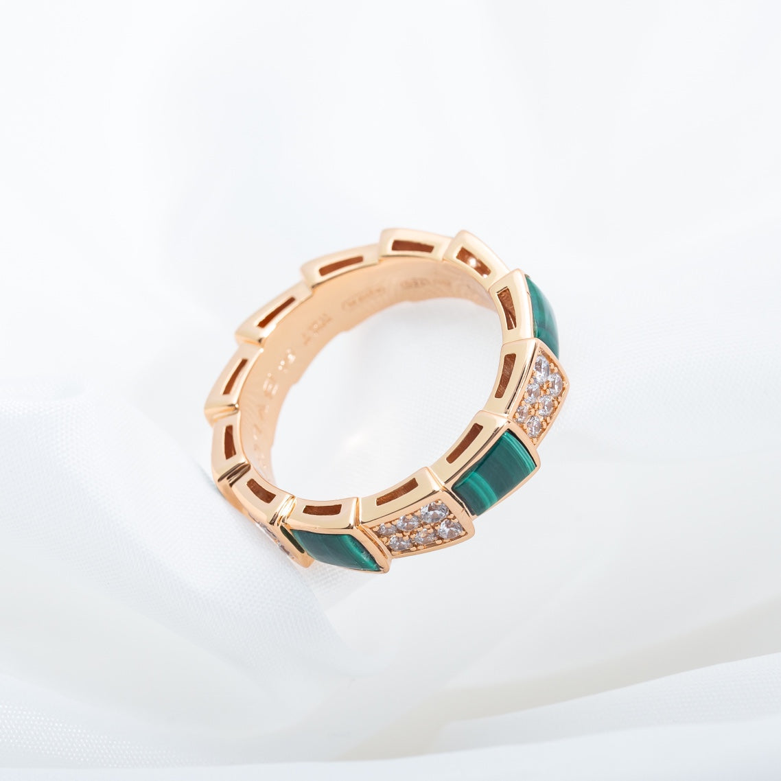 [⭐Mirelle]SERPENTI RING PINK GOLD MALACHITE DIAMOND PAVED 4MM