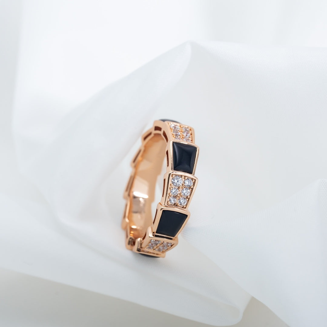 [⭐Mirelle]SERPENTI RING PINK GOLD BLACK MOP DIAMOND PAVED 4MM