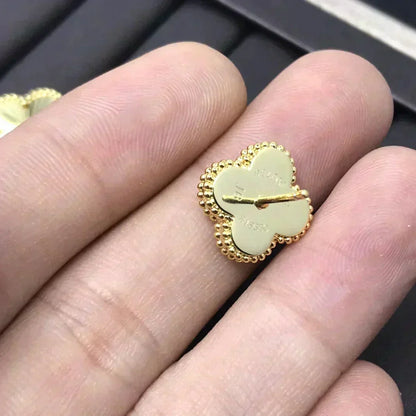 [⭐Mirelle]CLOVER MINI 9.5MM LASER EARRINGS
