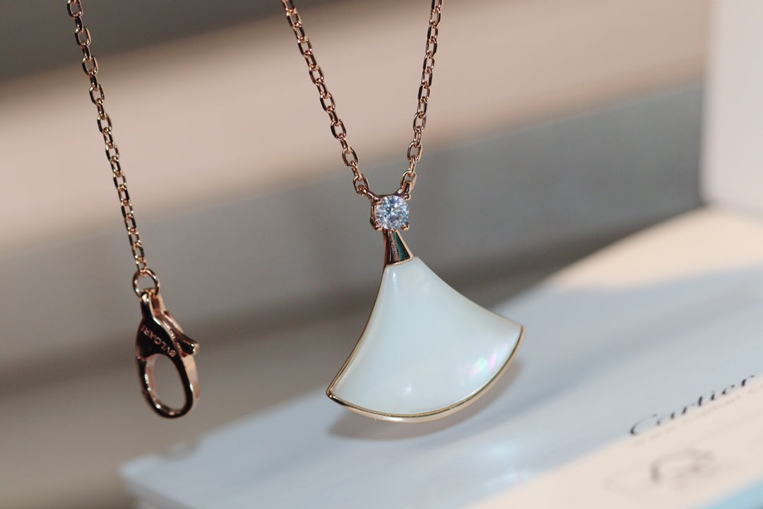 [⭐Mirelle]DREAM NECKLACE WHITE MOP PINK GOLD 1 DIAMOND