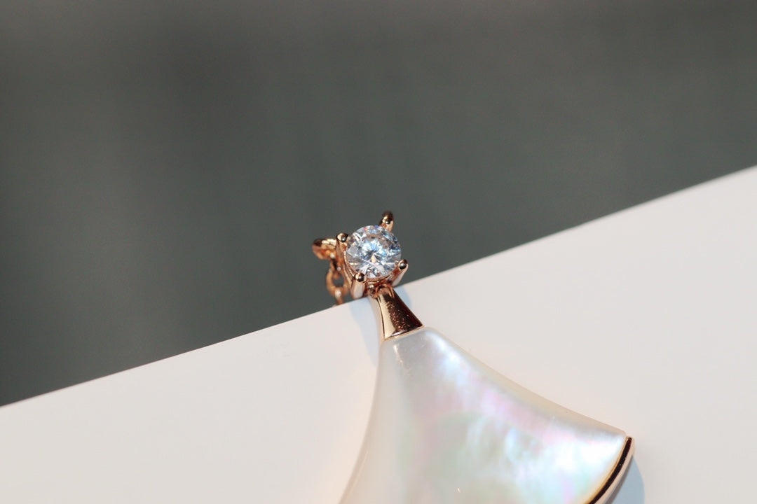 [⭐Mirelle]DREAM NECKLACE WHITE MOP PINK GOLD 1 DIAMOND