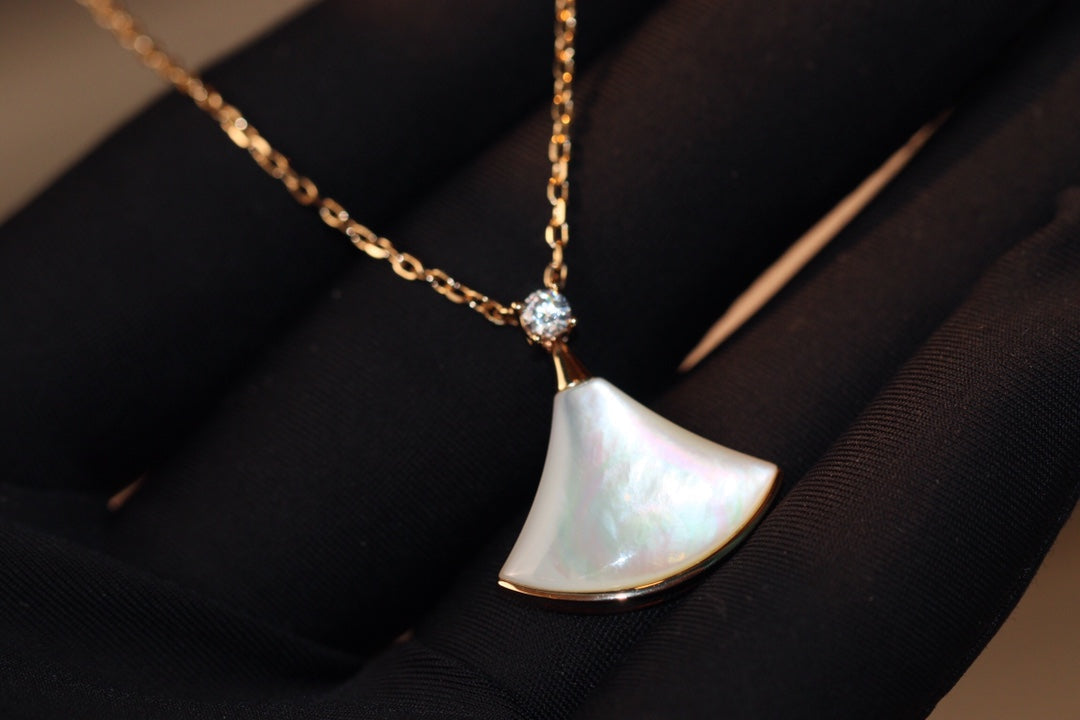 [⭐Mirelle]DREAM NECKLACE WHITE MOP PINK GOLD 1 DIAMOND