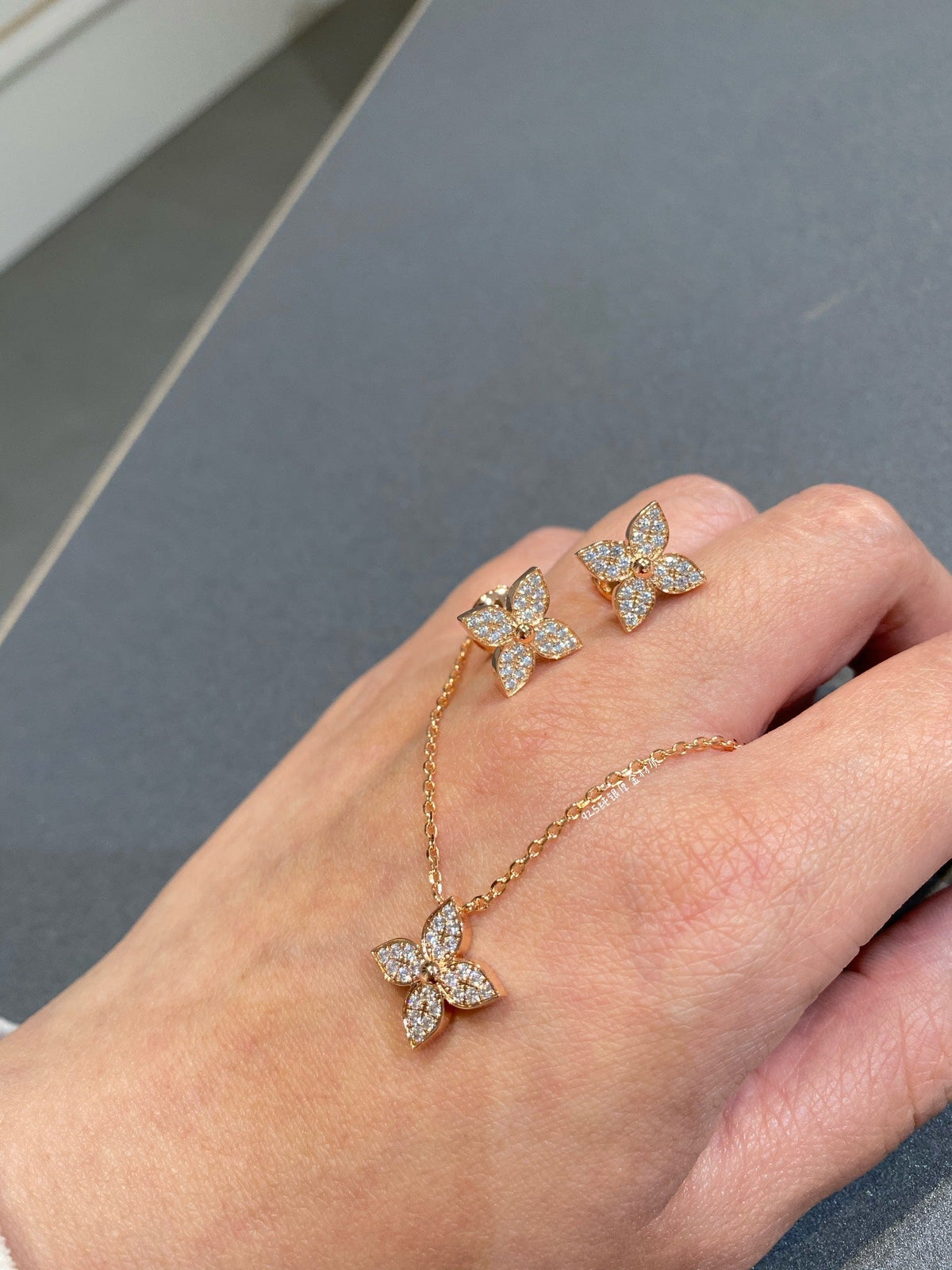 [⭐Mirelle]STAR DIAMOND NECKALCE