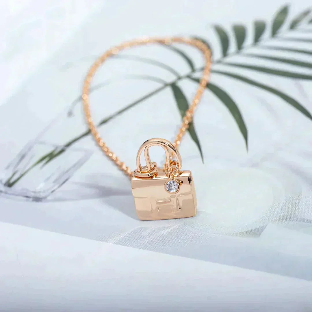 [⭐Mirelle]AMULETTE PEDANT ROSE GOLD NECKLACE