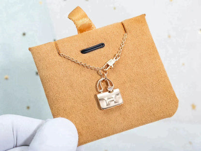[⭐Mirelle]AMULETTE PEDANT ROSE GOLD NECKLACE