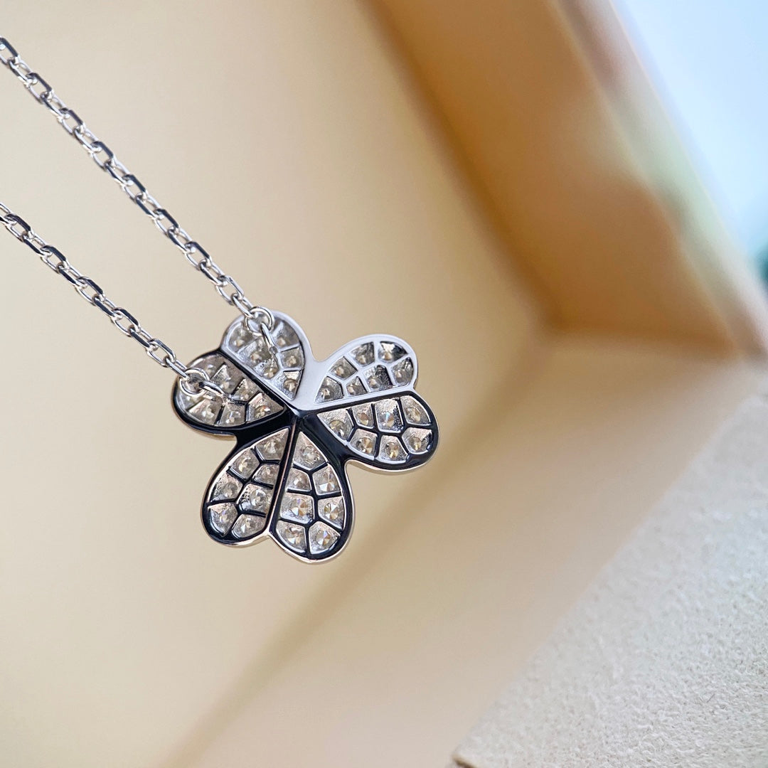 [⭐Mirelle]CLOVER DIAMOND NECKLACE SILVER