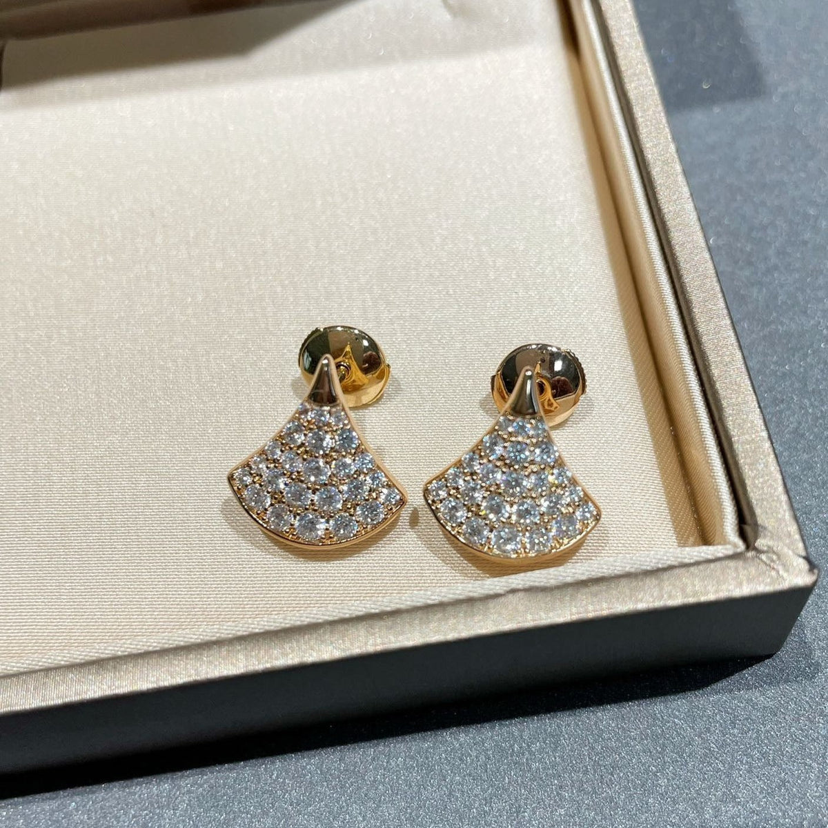 [⭐Mirelle]DREAM STUD EARRINGS DIAMOND