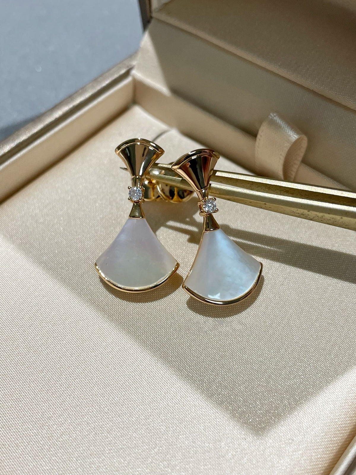 [⭐Mirelle]DREAM MOP 1 DIAMOND EARRINGS