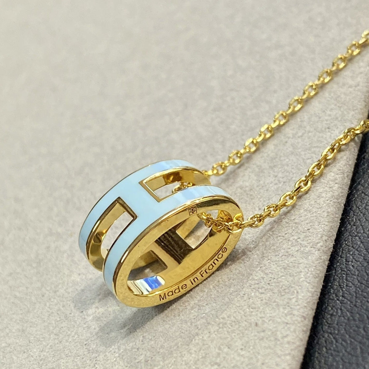 [⭐Mirelle]POP H LIGHT BLUE NECKLACE