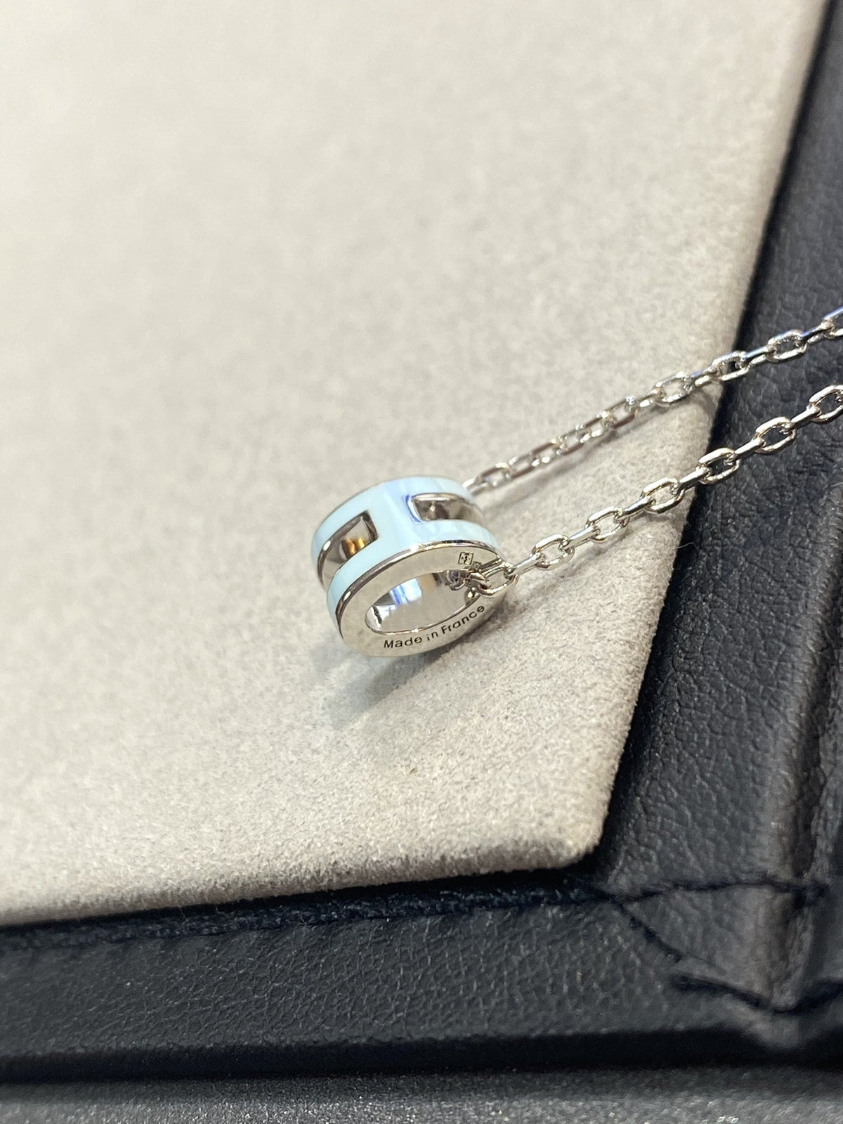 [⭐Mirelle]POP H LIGHT BLUE NECKLACE