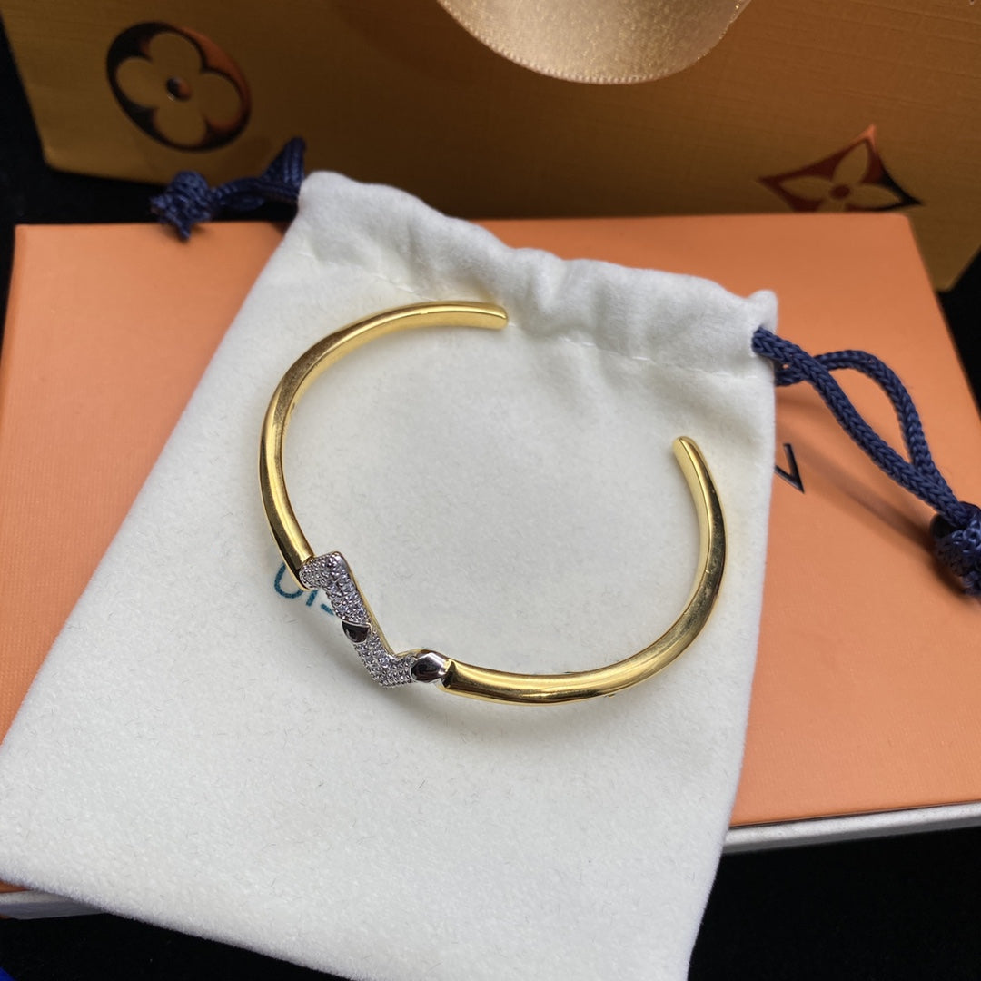 [⭐Mirelle]VOLTE UPSITE DOWN DIAMOND GOLD OPEN BRACELET