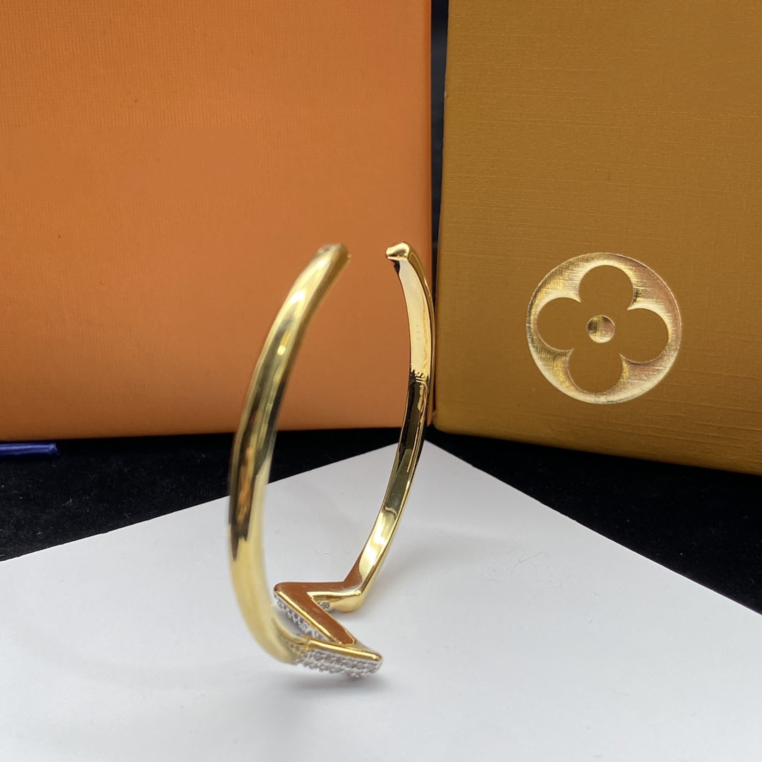 [⭐Mirelle]VOLTE UPSITE DOWN DIAMOND GOLD OPEN BRACELET