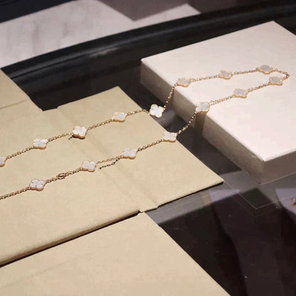 [⭐Mirelle]CLOVER 20 MOTIFS WHITE MOP NECKLACE