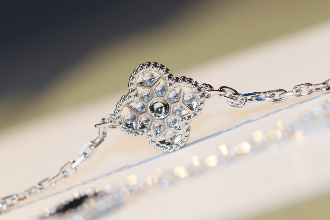 [⭐Mirelle]CLOVER 20 MOTIFS ONYX DIAMOND SILVER