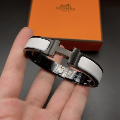 [⭐Mirelle]H BRACELET 12MM BLACK WHITE CERAMIC