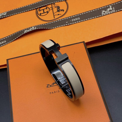 [⭐Mirelle]H BRACELET 12MM BLACK BEIGE CERAMIC