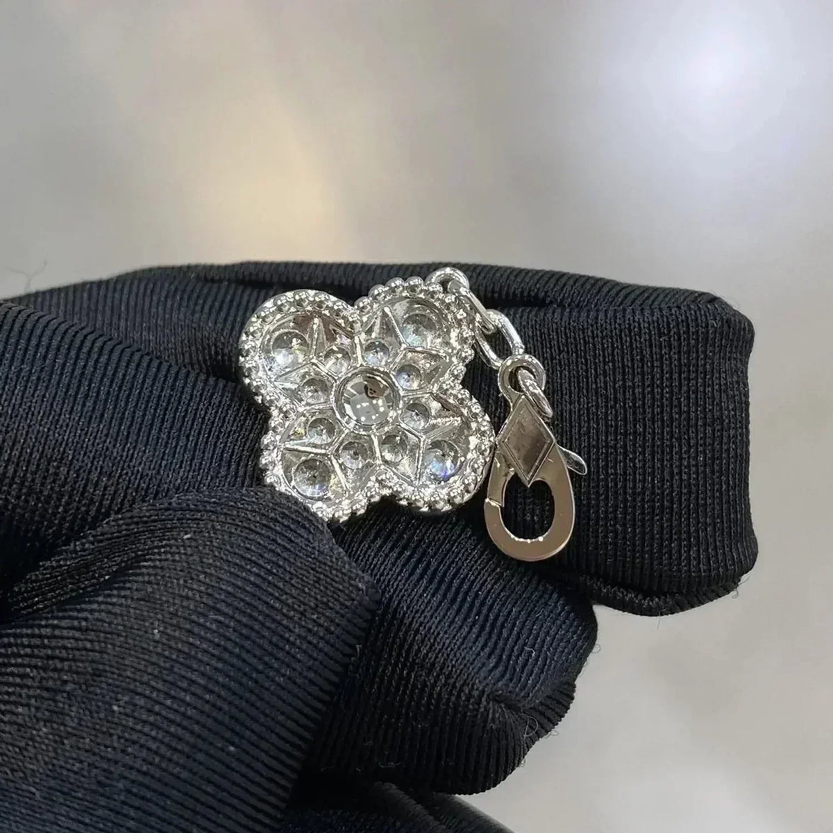 [⭐Mirelle] CLOVER 5 MOTIF FULL DIAMOND BRACELET COLLECTION