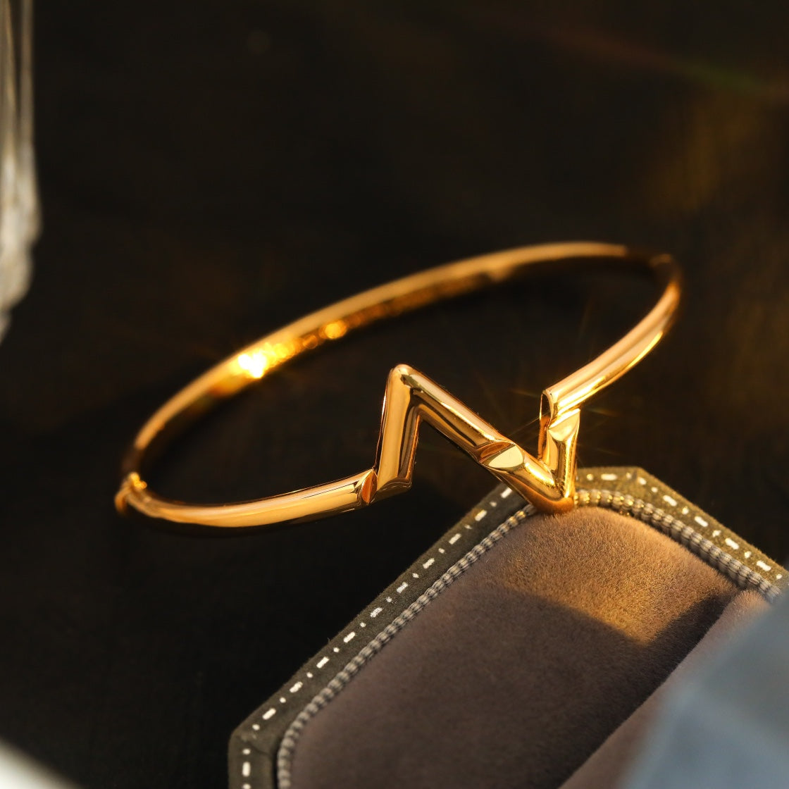 [⭐Mirelle]VOLTE UPSITE DOWN BRACELET