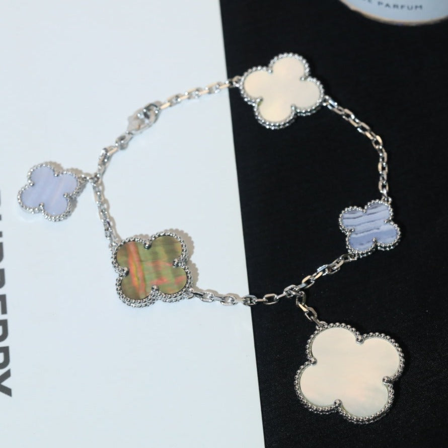[⭐Mirelle]CLOVER BRACELET 5 MOTIFS MOP CHALCEDONY SILVER