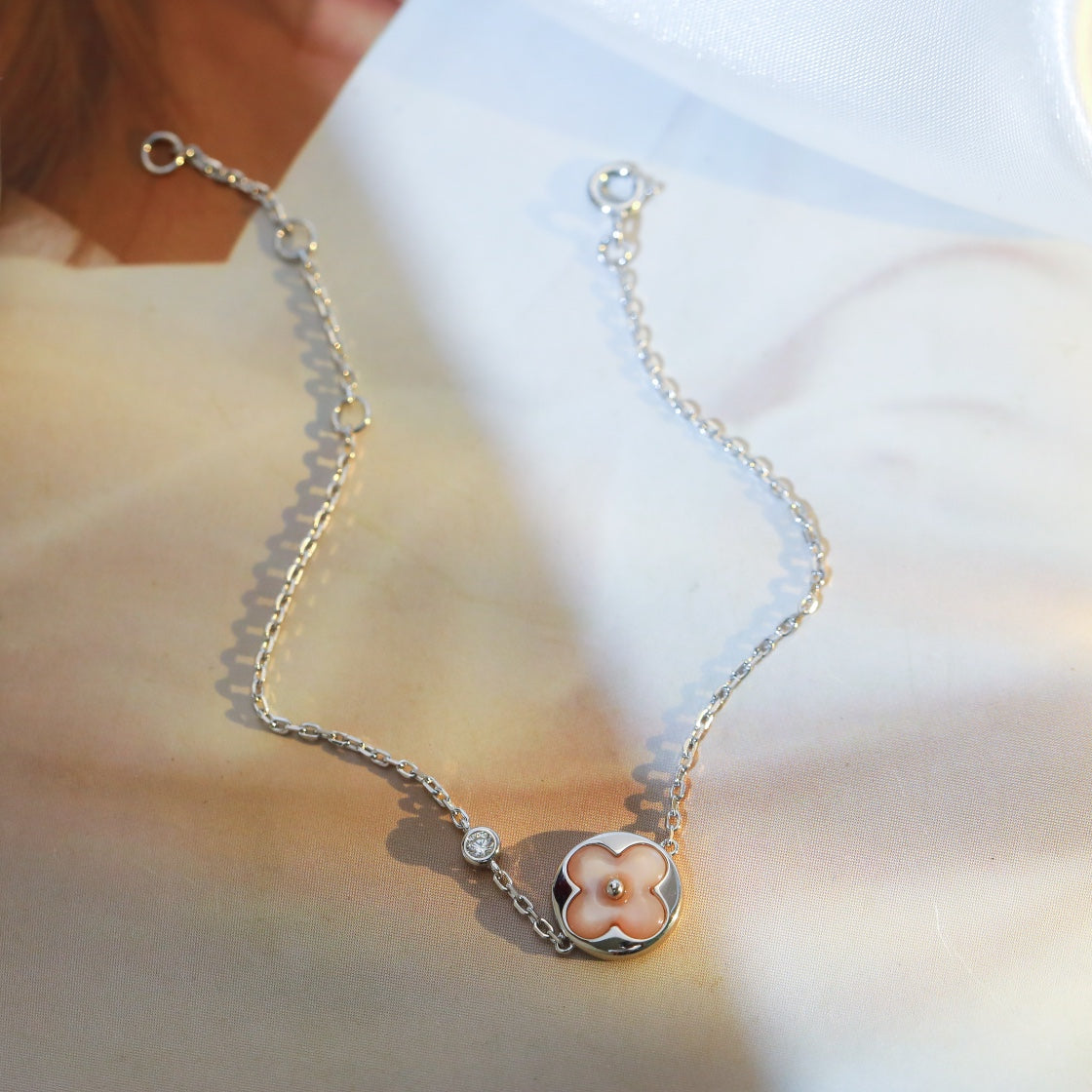 [⭐Mirelle]SUN MOTIF PINK MOP SILVER BRACELET