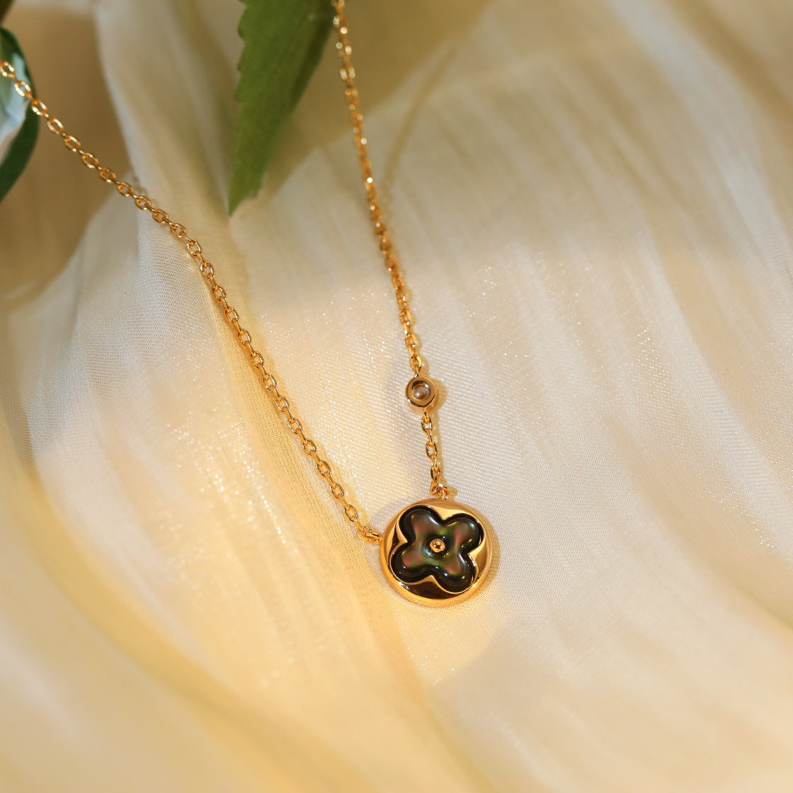 [⭐Mirelle]SUN PEDANT PINK GOLD 1 DIAMOND NECKLACE