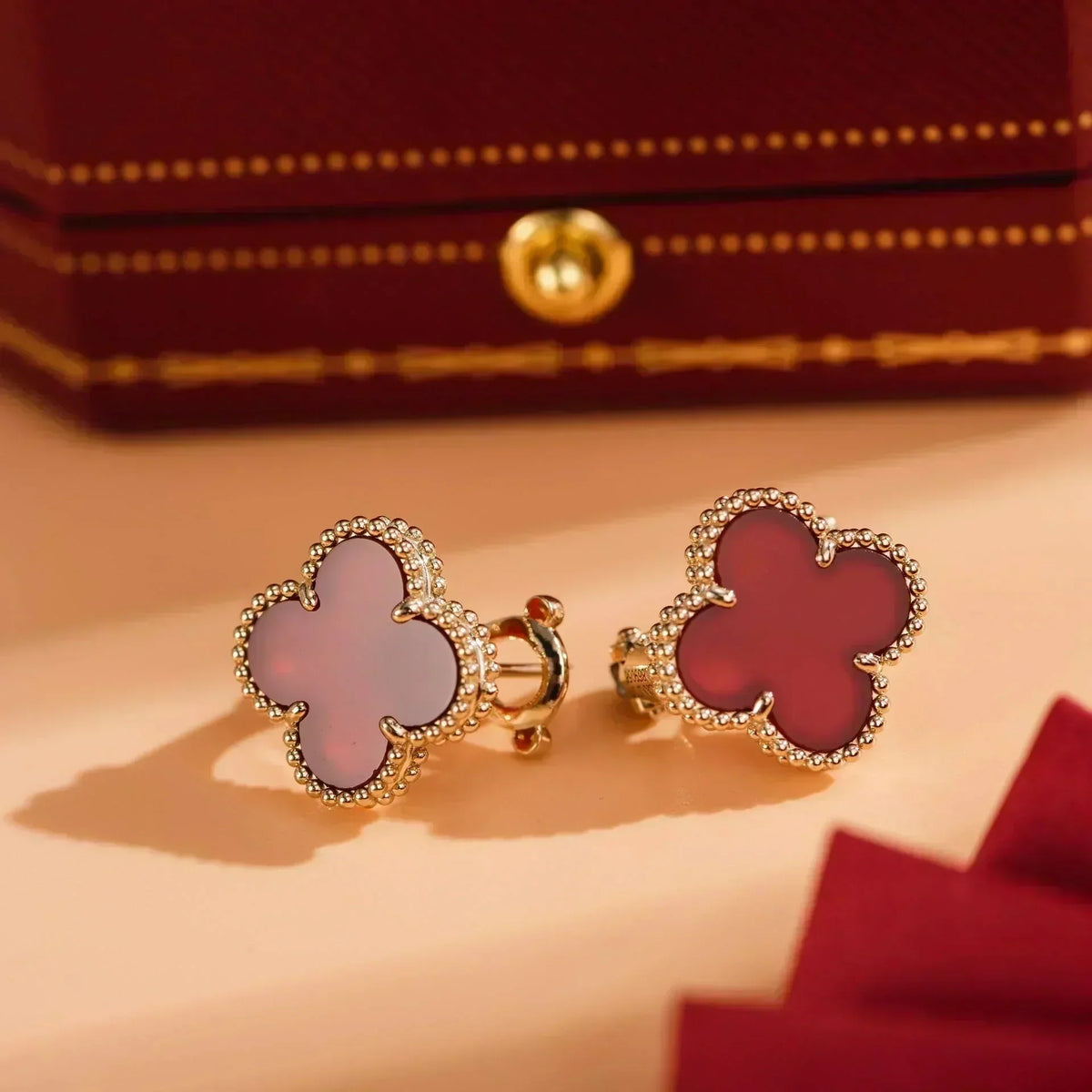 [⭐Mirelle]CLOVER MEDIUM 1 MOTIFS CARNELIAN  EARRINGS