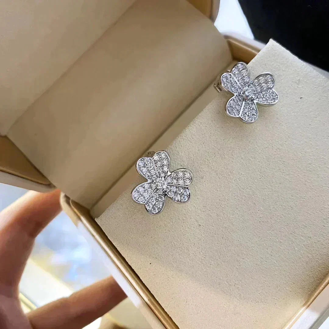 [⭐Mirelle]CLOVER COMOS DIAMOND EARRINGS SILVER