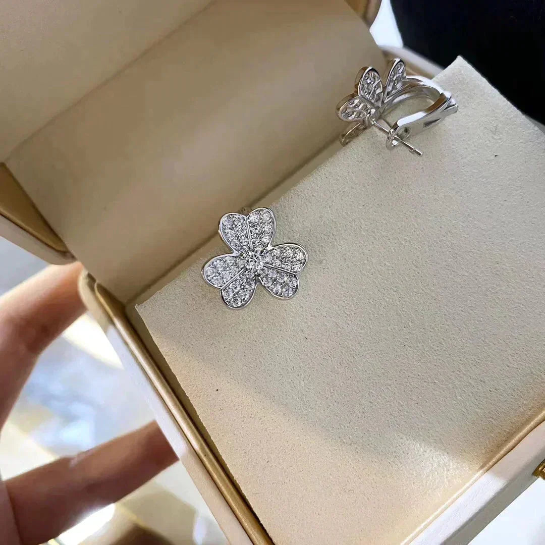 [⭐Mirelle]CLOVER COMOS DIAMOND EARRINGS SILVER